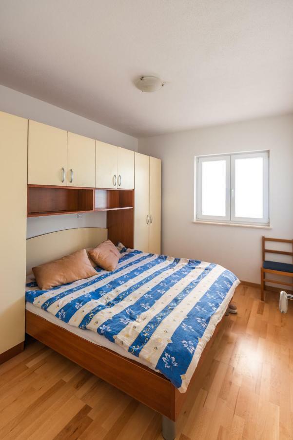 Appartement Apartman Barbara à Makarska Extérieur photo